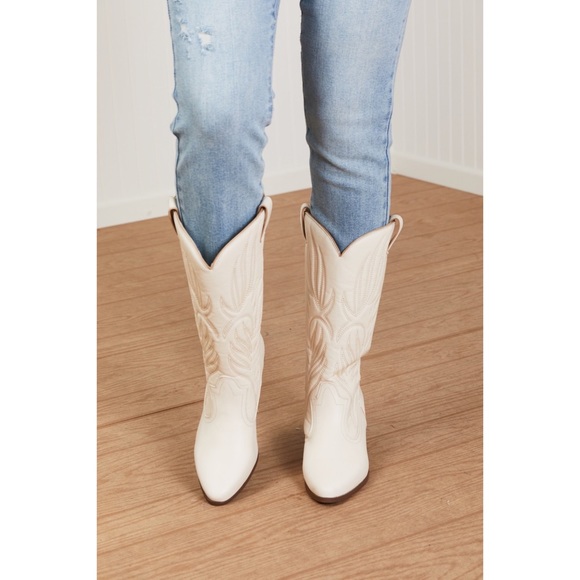 Mountain Fever Mid-Calf Cowboy Boots - Picture 5 of 5